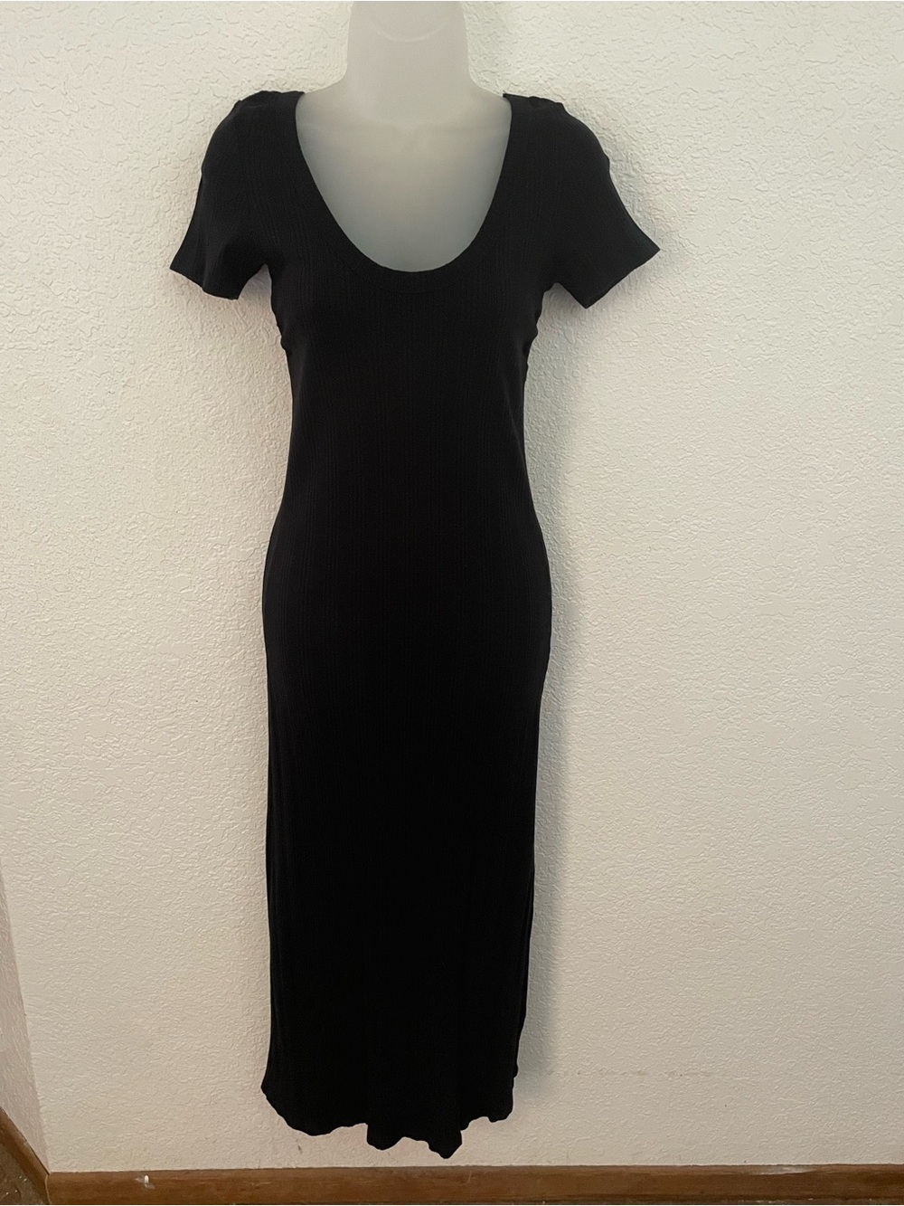 Vitamin A Black Scoop Neck Short Sleeve Maxi Dress
